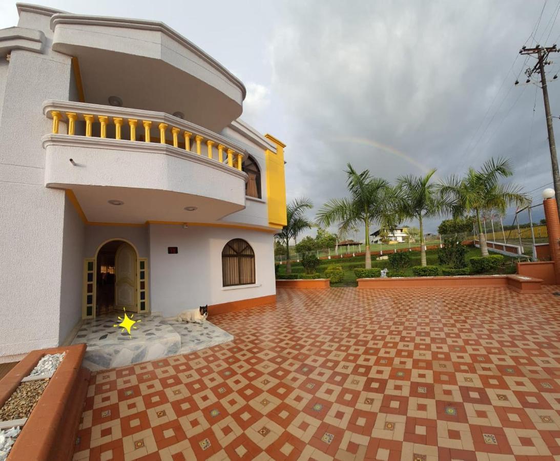 Hotel Casa Confort Санта Роса де Кабал Екстериор снимка