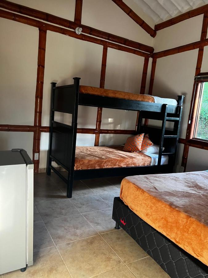 Hotel Casa Confort Санта Роса де Кабал Екстериор снимка